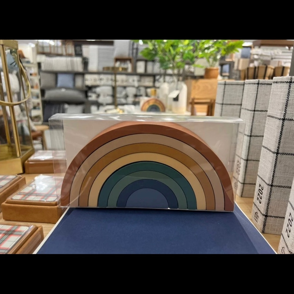 8pc Woodon Toy Rainbow Stacker - Heart and Hand with Magnolia